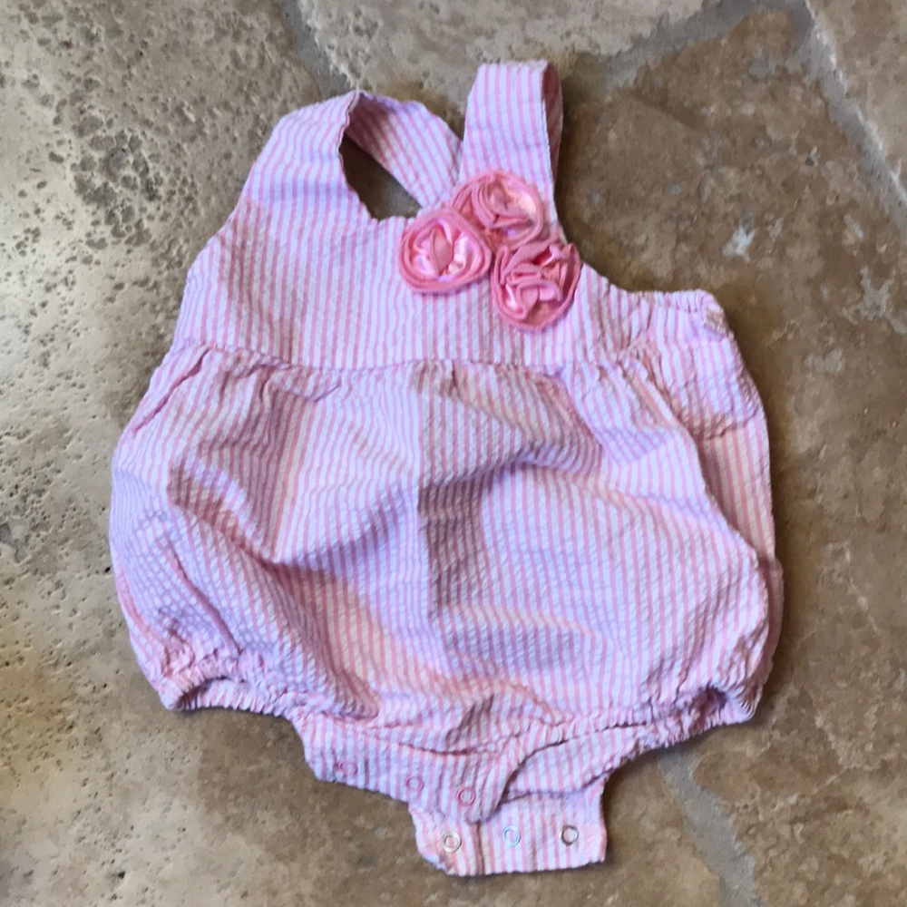 Isaac Mizrahi One Piece Outfit, Size 6 months